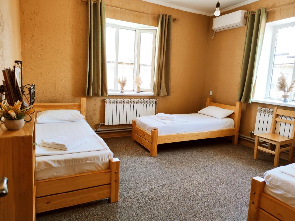 Silkroad Guesthouse Bishkek Exterior photo