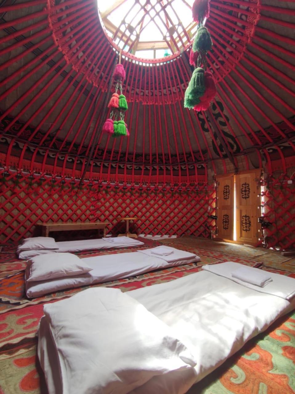 Silkroad Guesthouse Bishkek Exterior photo